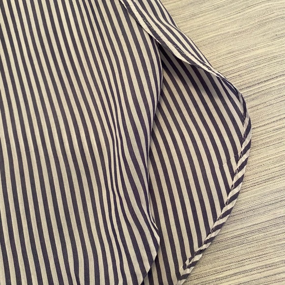 Banana Republic, good used condition top. - Picture 7 of 9